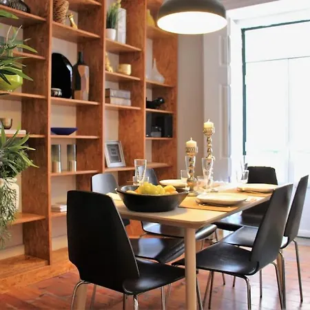 Apartment Sm1-happy At Hip Pr.real & Bair.alto + Private Patio! Lisbon