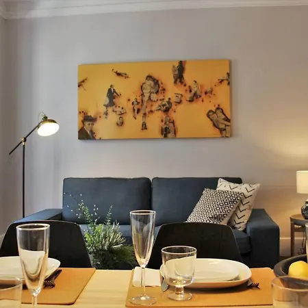 Apartment Sm1-happy At Hip Pr.real & Bair.alto + Private Patio! *