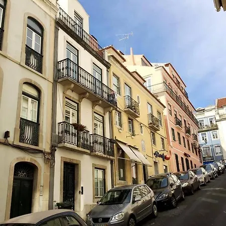 Apartment Sm1-happy At Hip Pr.real & Bair.alto + Private Patio! Lisbon