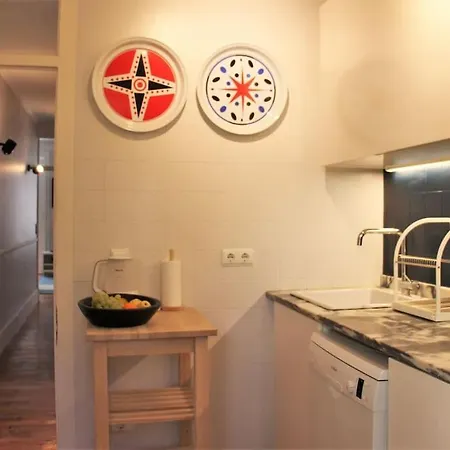 Sm1-happy At Hip Pr.real & Bair.alto + Private Patio! Apartment Lisbon
