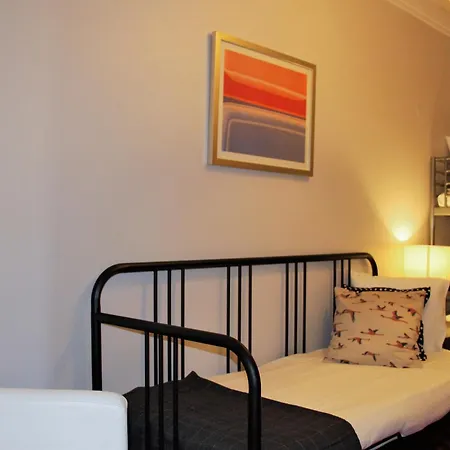 Apartment Sm1-happy At Hip Pr.real & Bair.alto + Private Patio!