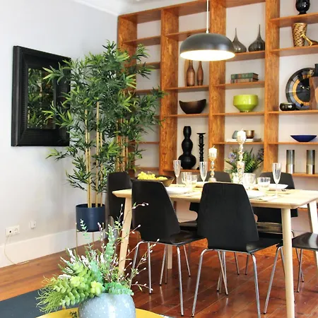 Sm1-happy At Hip Pr.real & Bair.alto + Private Patio! Lisboa